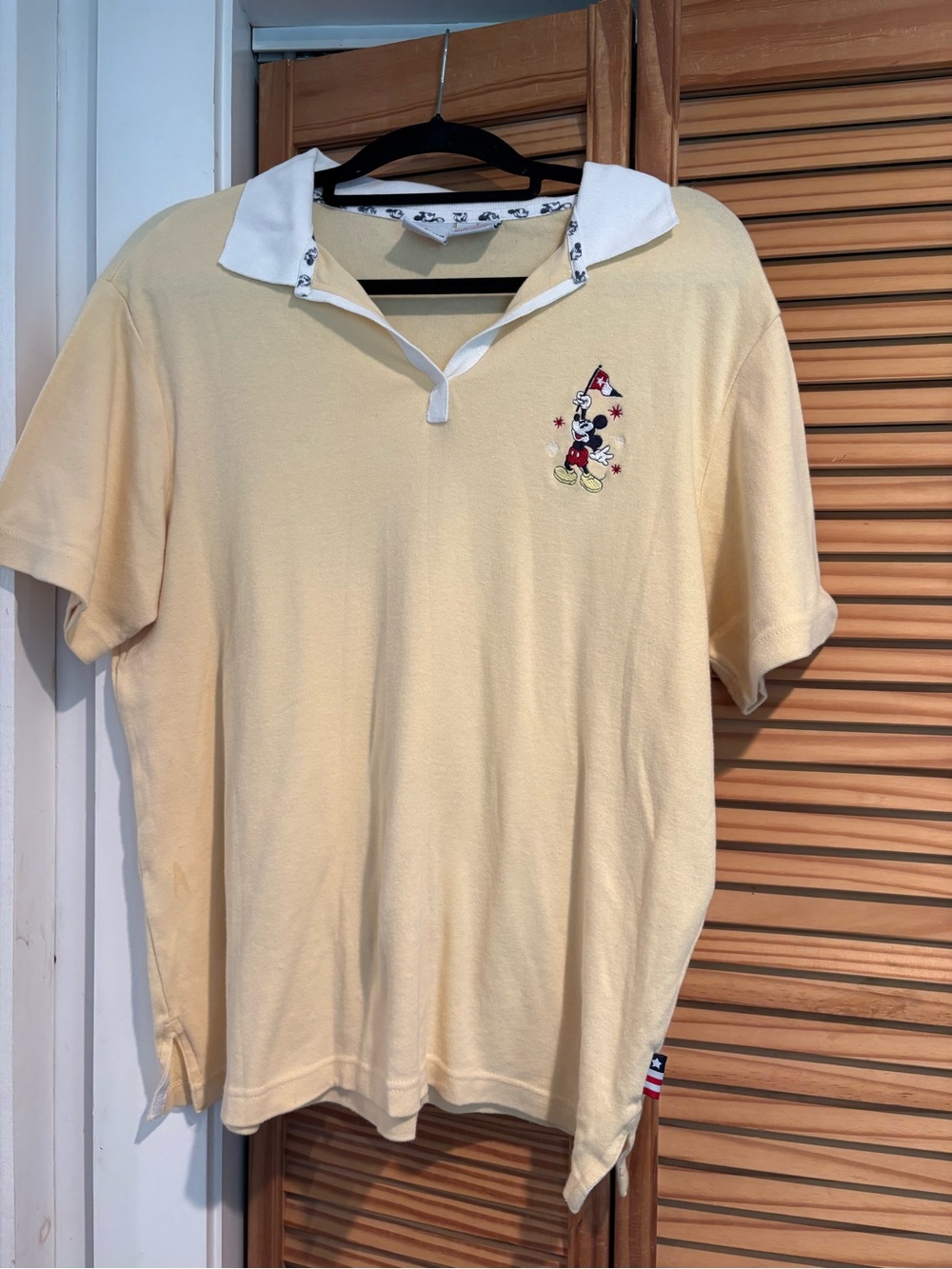 Vintage Disney Plus women’s yellow polo shirt white collar embroidered Mickey